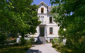 La VILLA ILIXON